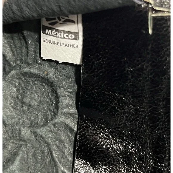 Mexican Embossed Leather Wallet Shiny Black Checkbook Flowers Handmade New - Picture 6 of 8